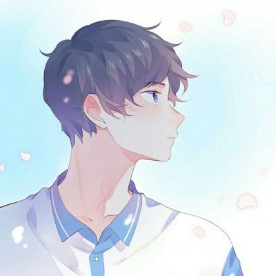 男孩把小区石桌踩翻了压到头